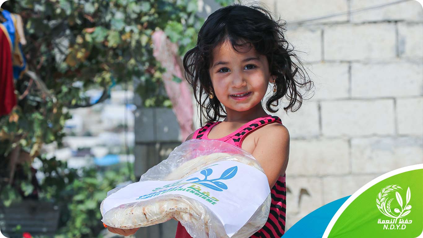 Providing bread on a daily basis to Salma camp in northern Syria